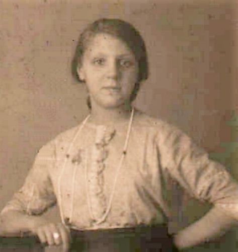 Dina Christina Thonhauser 1901 - 1931  (30 jaar) 